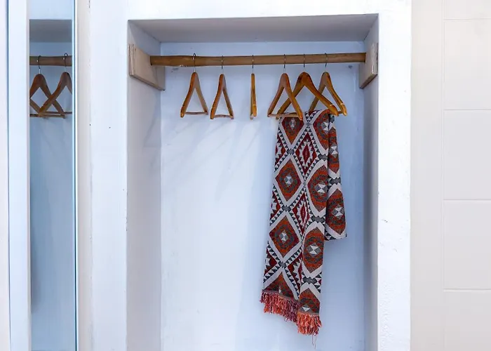 Daire Aloni Ios Mylopotas